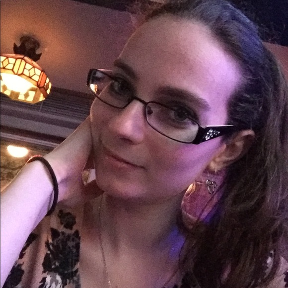 Meet your Posher, Sam - Picture 4 of 6